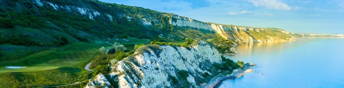7-thracian-cliffs-golf-course-panorama-2
