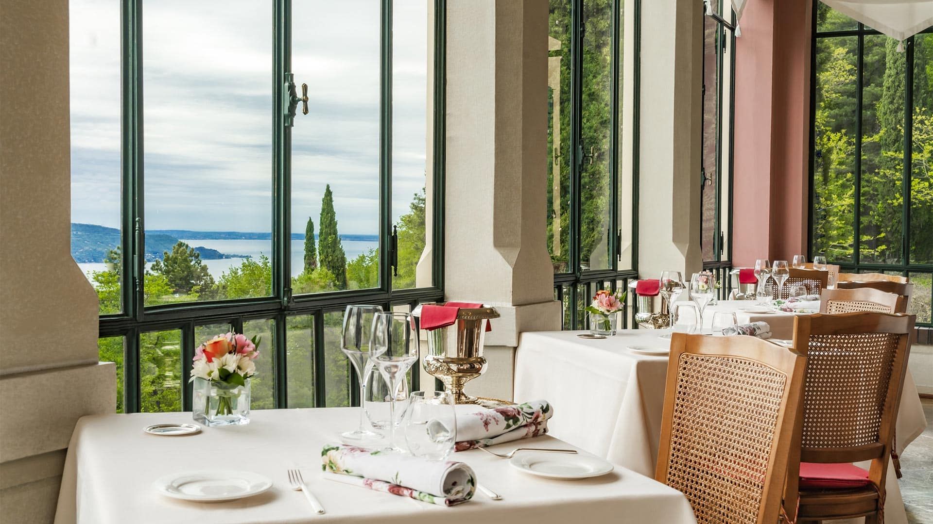 ristorante-sostaga-lago-di-garda-ambiente-interno-gallery-.jpg