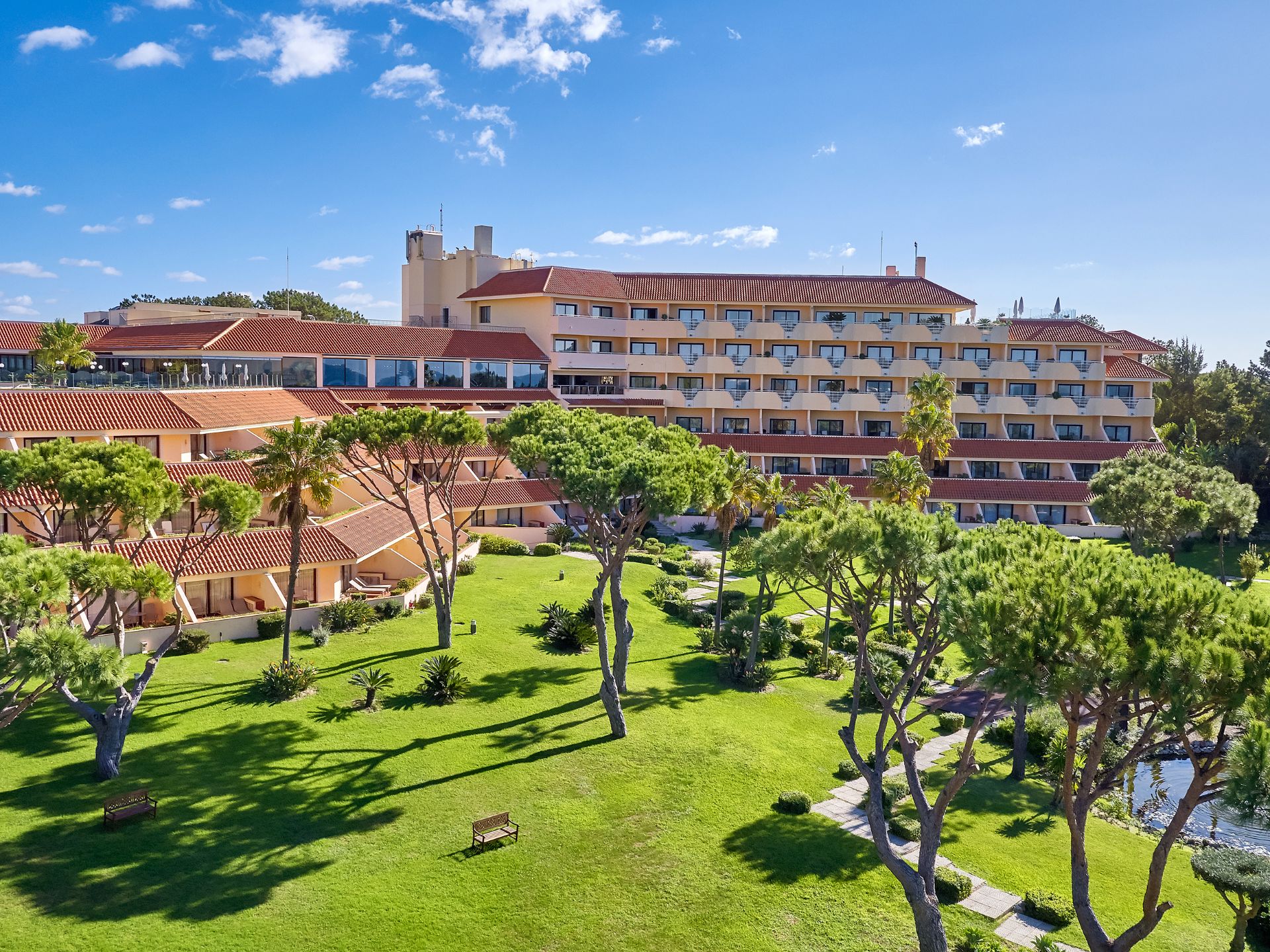 Hotel Quinta do Lago.007.Garden.jpg
