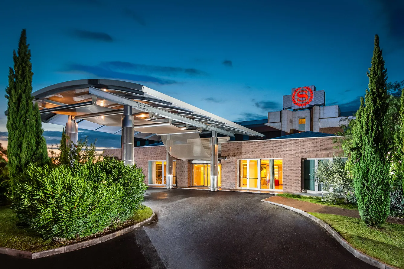 romps-exterior-8014-hor-clsc.webp