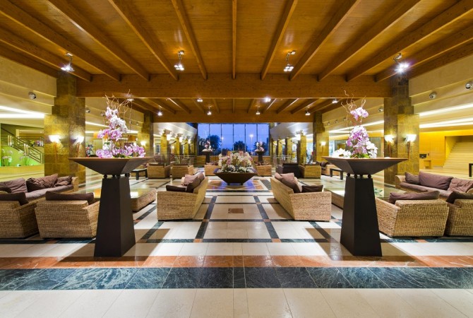 2-lobby-reception