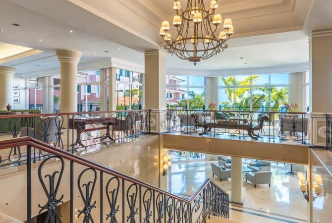 all-inclusive-hotel-funchal-near-beach-lobby0-overview