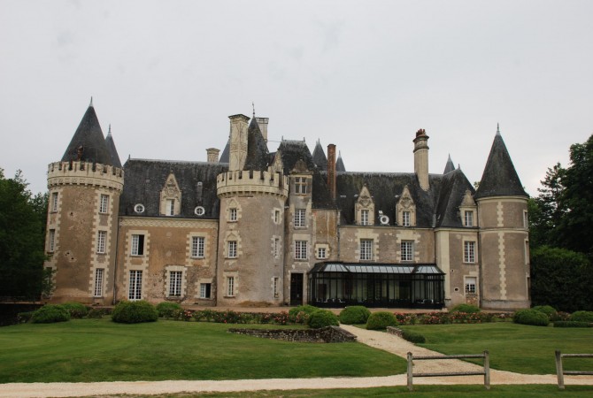 chateau-des-sept-tours-our-hotel