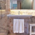 5-star-hotel-porto-superior-bathroom-room-new