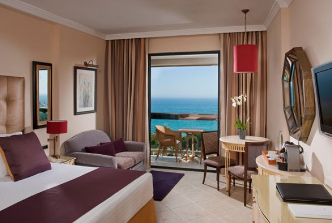 05granmeliadonpepe-rl-deluxeseaviewroom